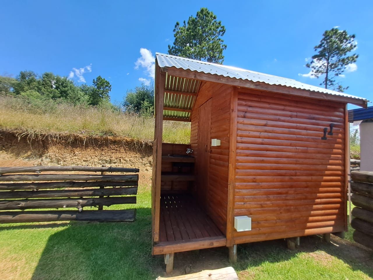The Kingfisher Lodge Camping Grounds